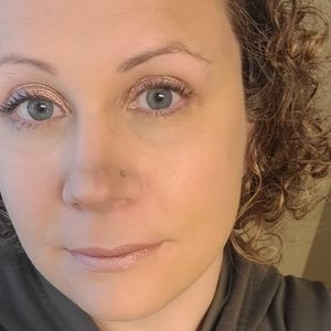 Meet your Posher, Lacy